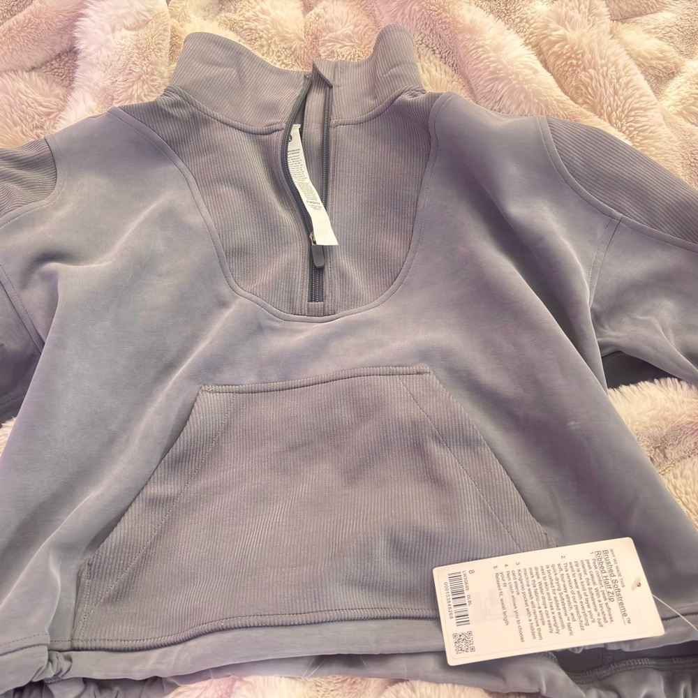 NWT Lululemon Half Zip Softstreme Size 8